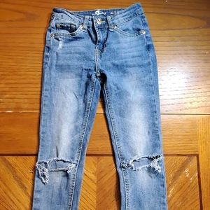 *SOLD*GIRLS RIPPED 7 FOR ALL MANKIND SKINNY SIZE 8